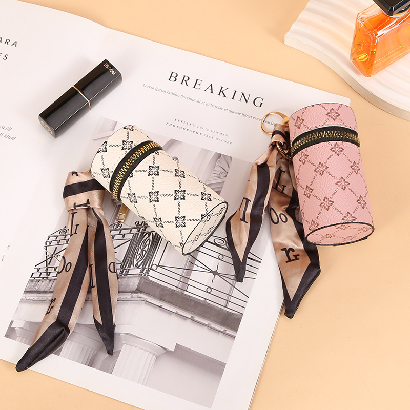 Chaveiro de batom com padrão d - Monogram Keychain Leather avaliação e preço